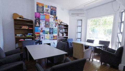 The Hive Hostel - Traveler Friendly, Passport Only - Accommodation Main Beach 25