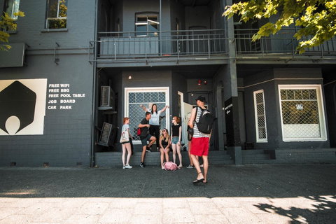 The Hive Hostel - Traveler Friendly, Passport Only - Accommodation Main Beach 17