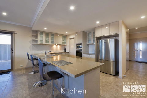 7 Kestrel Place - Accommodation Main Beach 7