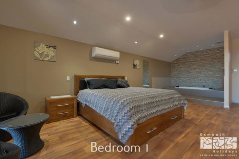 7 Kestrel Place - Accommodation Main Beach 9