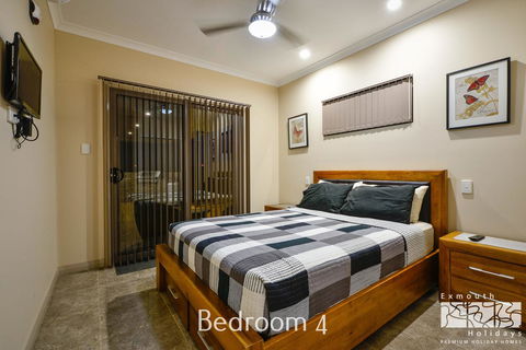 7 Kestrel Place - Accommodation Main Beach 15