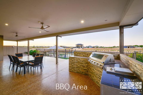 7 Kestrel Place - Accommodation Main Beach 18