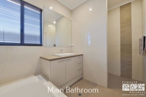 7 Kestrel Place - Accommodation Main Beach 16