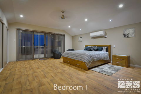 7 Kestrel Place - Accommodation Main Beach 10