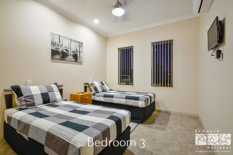 7 Kestrel Place - Accommodation Main Beach 14