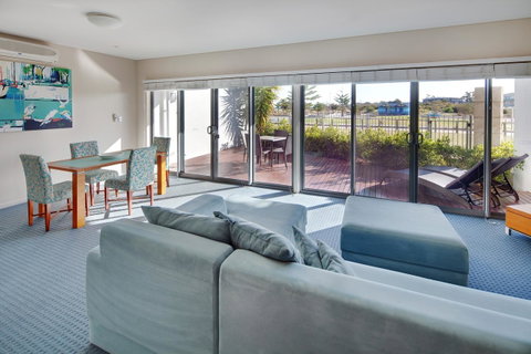 Seashells Mandurah - Accommodation Main Beach 9