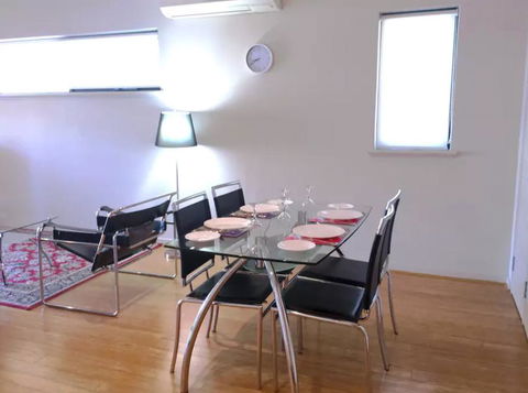 Outram St Apartment - Accommodation Main Beach 1