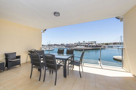 Dolphin Quay Apartments - Accommodation Main Beach 17