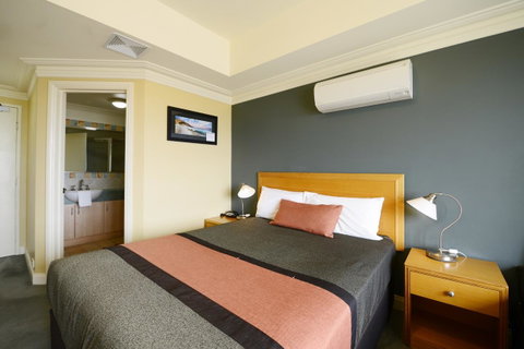 The Jetty Resort - Accommodation Main Beach 32