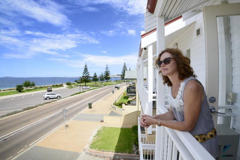 The Jetty Resort - Accommodation Main Beach 5