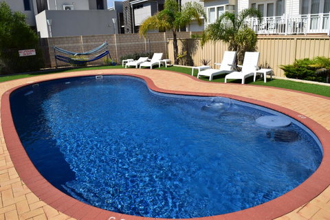 The Jetty Resort - Accommodation Main Beach 18