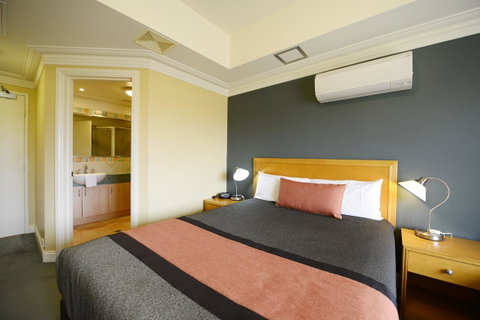 The Jetty Resort - Accommodation Main Beach 30