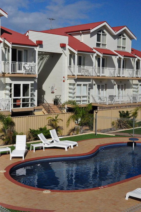 The Jetty Resort - Accommodation Main Beach 34