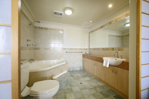The Jetty Resort - Accommodation Main Beach 23
