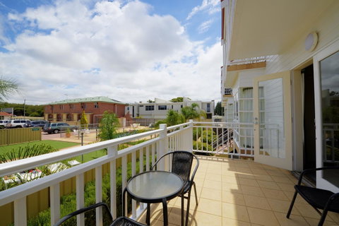 The Jetty Resort - Accommodation Main Beach 27