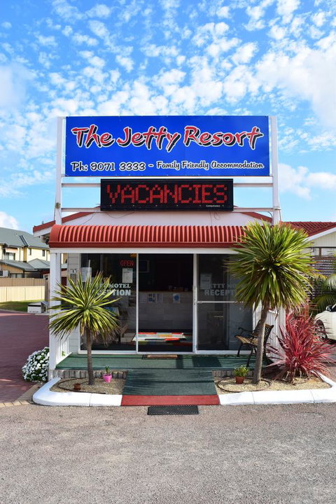 The Jetty Resort - Accommodation Main Beach 37