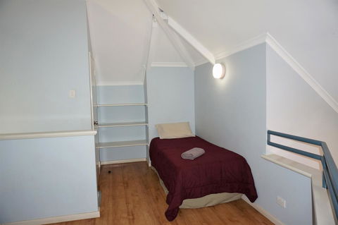 Osprey Holiday Village Unit 122 2 Bedroom - Accommodation Main Beach 10