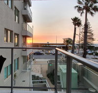 Sandcastles Beachfront  Luxury Retreat Apartment - Accommodation Main Beach