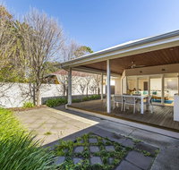 Inner Western Suburbs Retreat - Accommodation Main Beach
