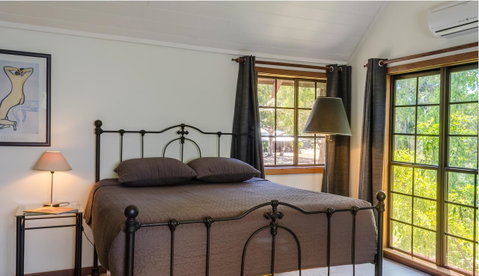 Sienna Lodge - Accommodation Main Beach 1