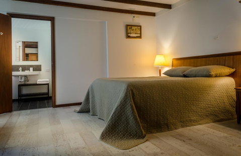 Sienna Lodge - Accommodation Main Beach 2
