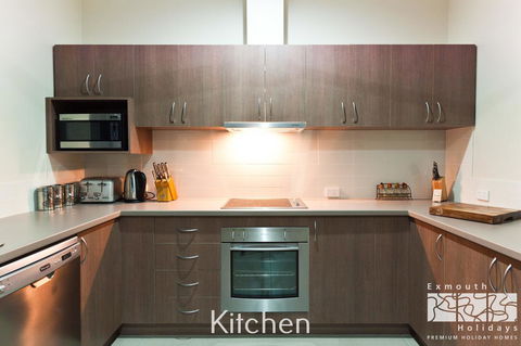 3 Kestrel Place - Accommodation Main Beach 7