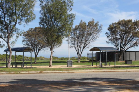Jurien Beachfront Holiday Units - Accommodation Main Beach 21