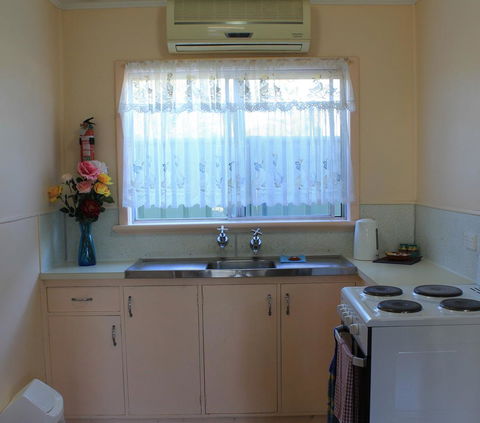 Jurien Beachfront Holiday Units - Accommodation Main Beach 5