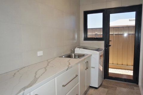 27 Corella Court - Accommodation Main Beach 15