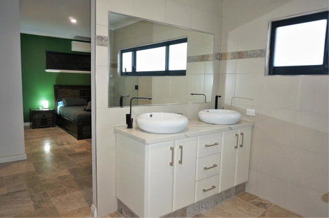 27 Corella Court - Accommodation Main Beach 21