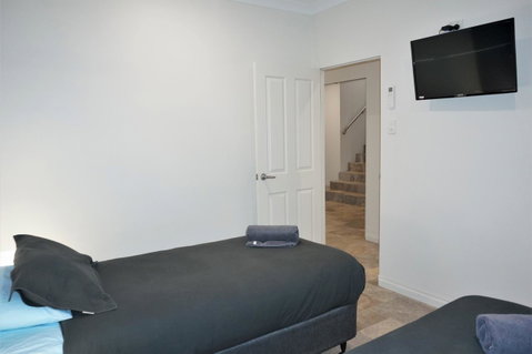 27 Corella Court - Accommodation Main Beach 9