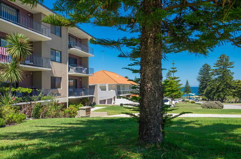 Cottesloe Beach On Napier - Accommodation Main Beach 2