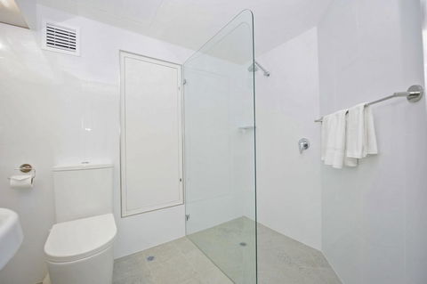 Best Western Plus Hotel Lord Forrest - Accommodation Main Beach 44