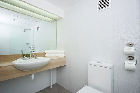 Best Western Plus Hotel Lord Forrest - Accommodation Main Beach 12
