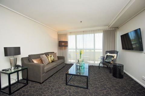 Best Western Plus Hotel Lord Forrest - Accommodation Main Beach 11