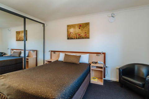 Canning Bridge Auto Lodge - Accommodation Main Beach 26