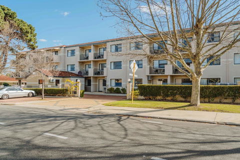 Canning Bridge Auto Lodge - Accommodation Main Beach 18