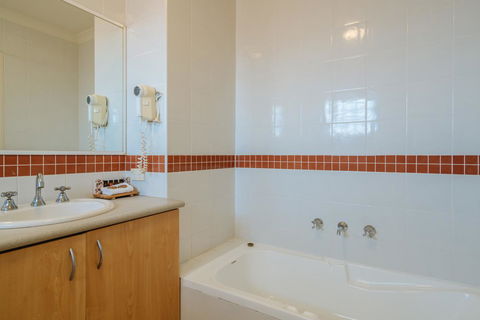 Canning Bridge Auto Lodge - Accommodation Main Beach 1