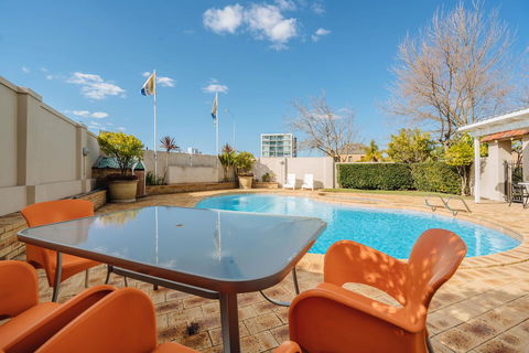 Canning Bridge Auto Lodge - Accommodation Main Beach 15