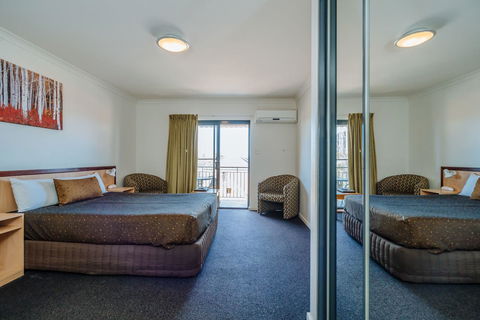 Canning Bridge Auto Lodge - Accommodation Main Beach 6