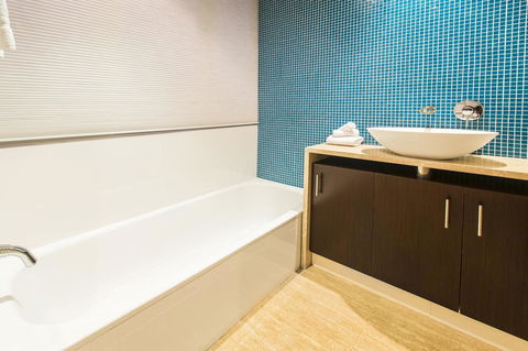 Arthouse - Accommodation Main Beach 19