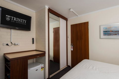 Trinity On Hampden - Accommodation Main Beach 9