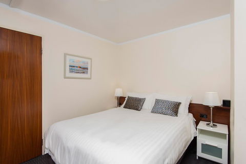 Trinity On Hampden - Accommodation Main Beach 0