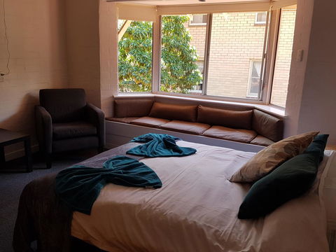 Townsend Lodge - Accommodation Main Beach 19