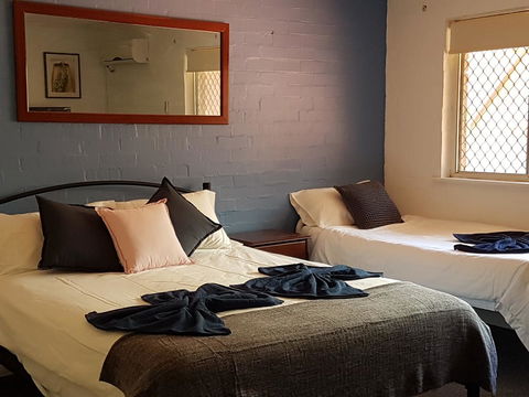 Townsend Lodge - Accommodation Main Beach 17