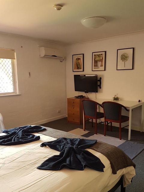 Townsend Lodge - Accommodation Main Beach 13