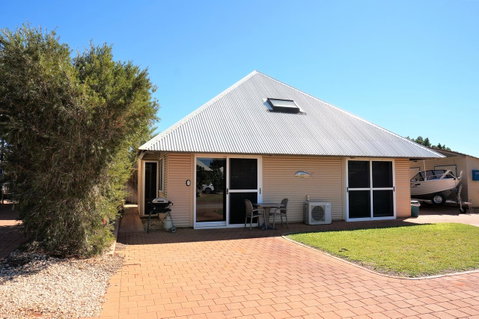 Osprey Holiday Village Unit 203 1 Bedroom - Accommodation Main Beach 11