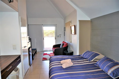 Osprey Holiday Village Unit 203 1 Bedroom - Accommodation Main Beach 5