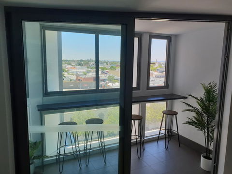 Modern Northbridge Apartment - Accommodation Main Beach 2