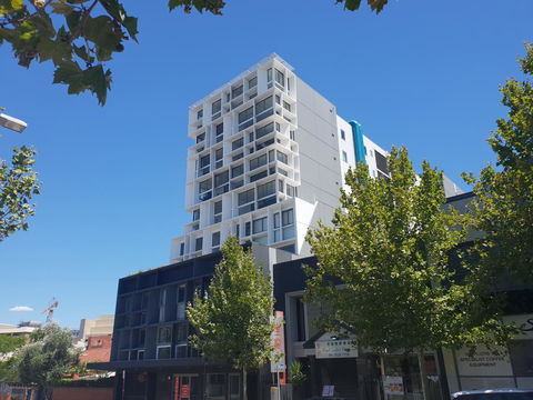 Modern Northbridge Apartment - Accommodation Main Beach 10